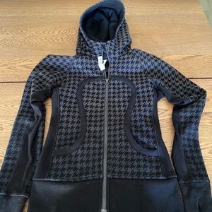 Lulu Lemon Gray & Black Scuba Hoodie